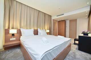 Отель Hotel Harmonia by Dukley Будва Номер с кроватью размера «queen-size» и балконом-4